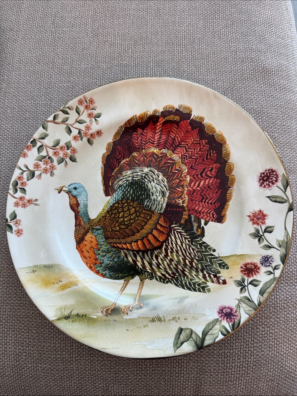 Pottery Barn Botanical Harvest Turkey Stoneware Plate - Picture 1 of 2